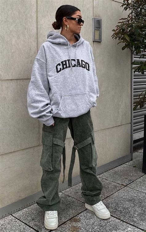 street style baggy clothes aesthetic